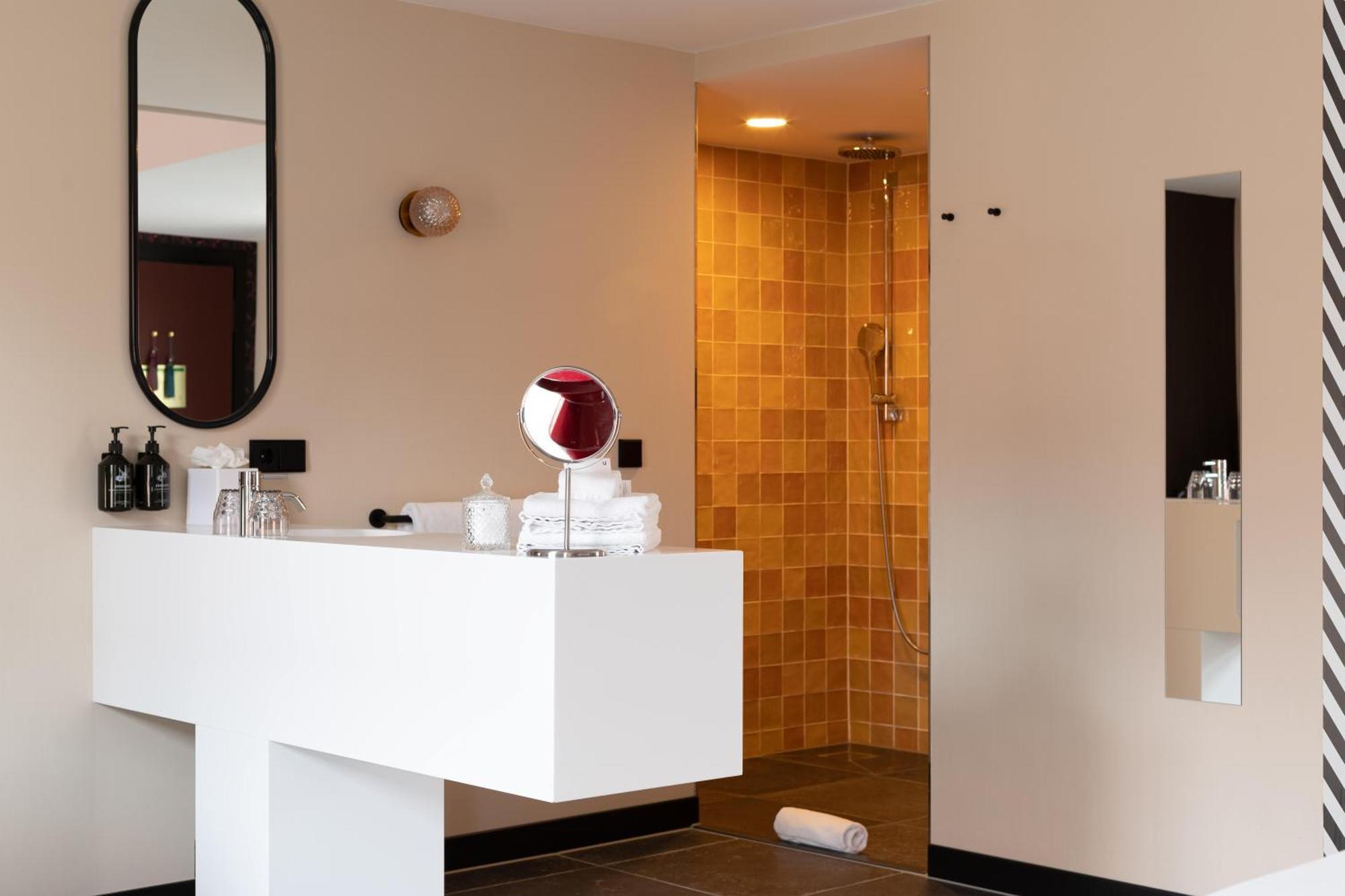 Junior Suite,1567337795:JPEG
